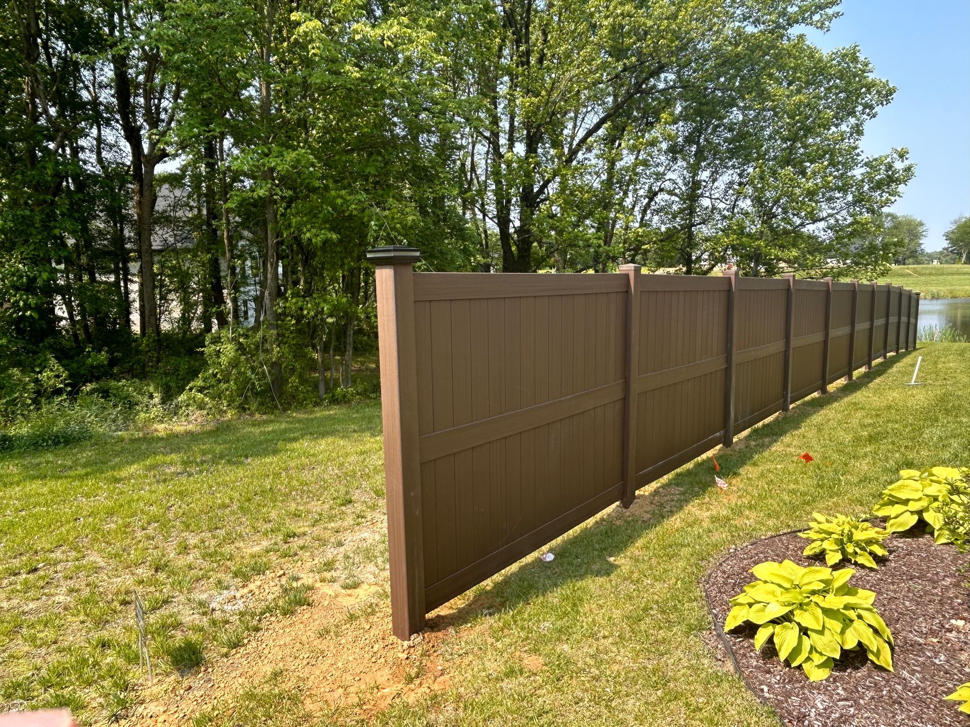 vinyl fencing